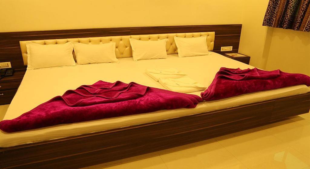 Kingsway Hotel And Restaurant Ajmer Dargah 350 Meter Bagian luar foto
