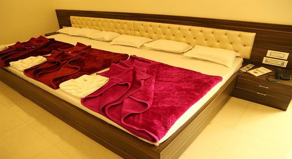 Kingsway Hotel And Restaurant Ajmer Dargah 350 Meter Bagian luar foto